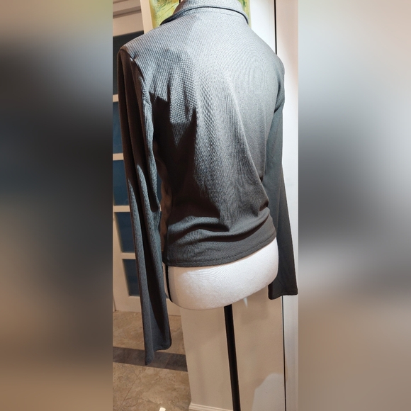 Guess Dark Gray Ruched Button Down Shirt - Picture 4 of 5